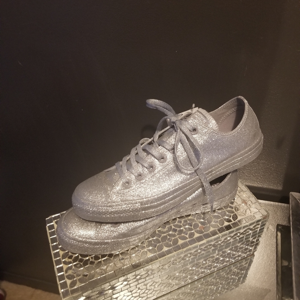 Converse Silver Giltter sneakers